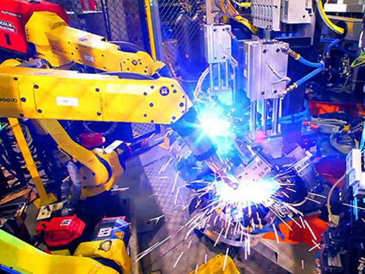 中小型钣金加工厂中引进焊接机器人的注意点-中山开云在线-开云在线(中国)有限公司官网